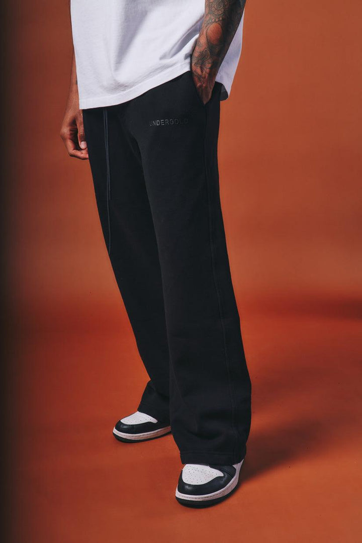 Line Logo Straightpants Black - Ultravioleta
